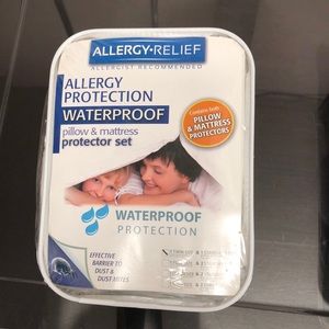 Allergy protection waterproof pillow &mattress set